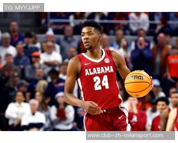 菜鸟落选秀加西亚表现抢眼贡献12分5板6助攻科沃德和埃奇库姆联手助力球队胜利